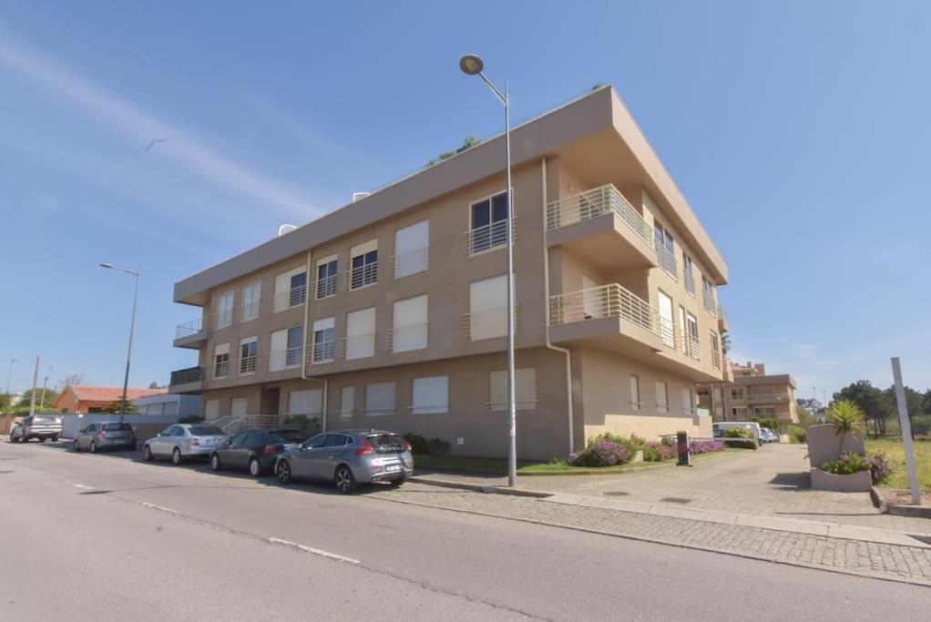 Rocha'S Apartment Remodelado! Na Praia Com Terraco Vila Nova de Gaia Exterior photo