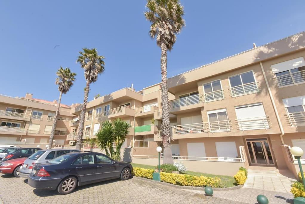 Rocha'S Apartment Remodelado! Na Praia Com Terraco Vila Nova de Gaia Exterior photo